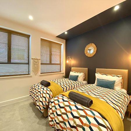 Stunning 2 Bed Apartment Sea Views And Parking رذينج المظهر الخارجي الصورة